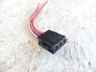 Mercedes Black 3 Pin 3 Wire Connector 1635451028